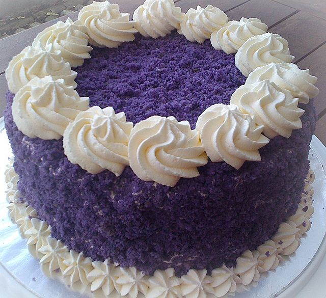 Read more about the article Red Ribbon Style Ube Cake Recipe
