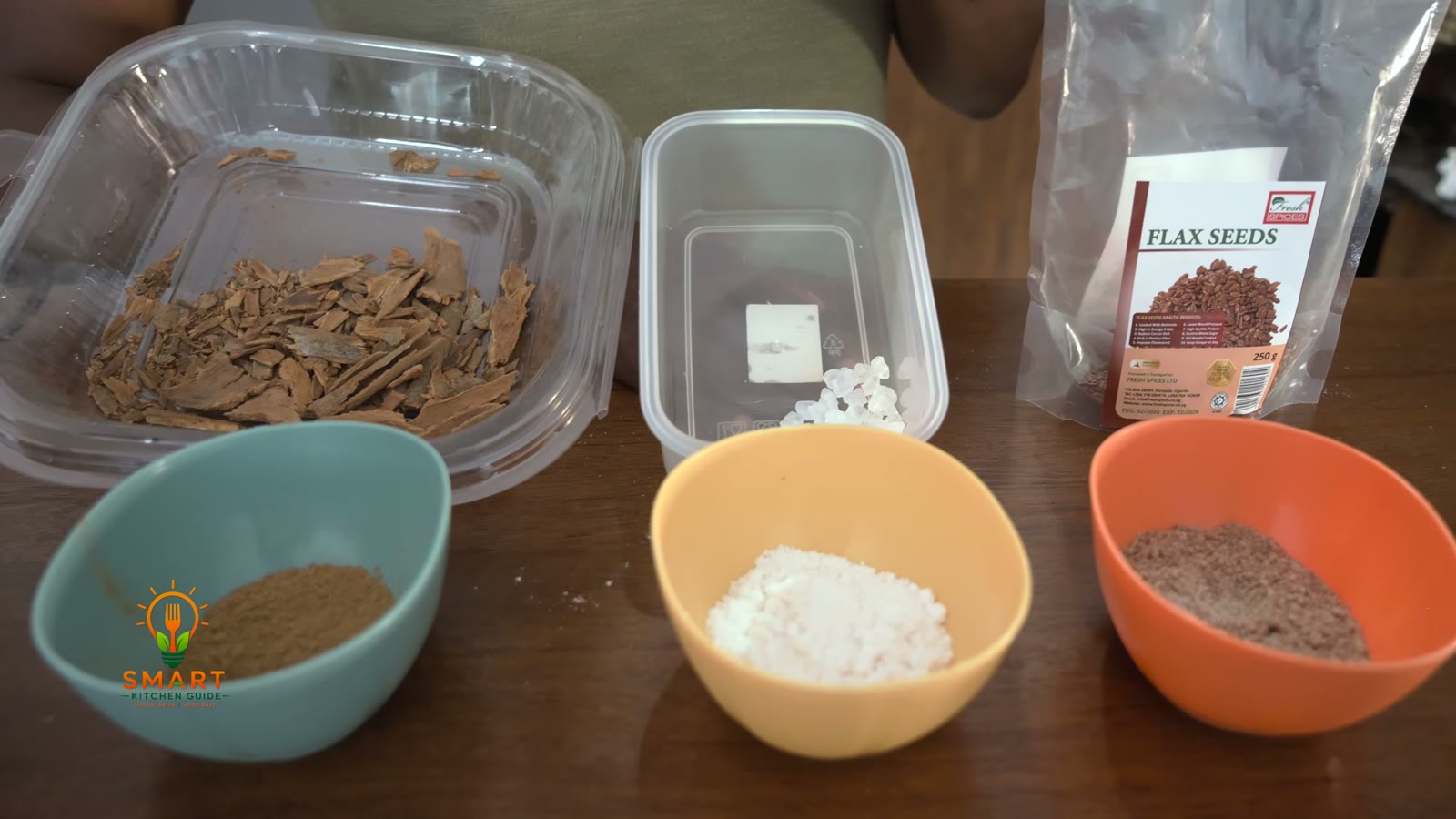 Cinnamon, sea salt and flaxseed ground in the Dr. Mills DM-7441 in three bowls